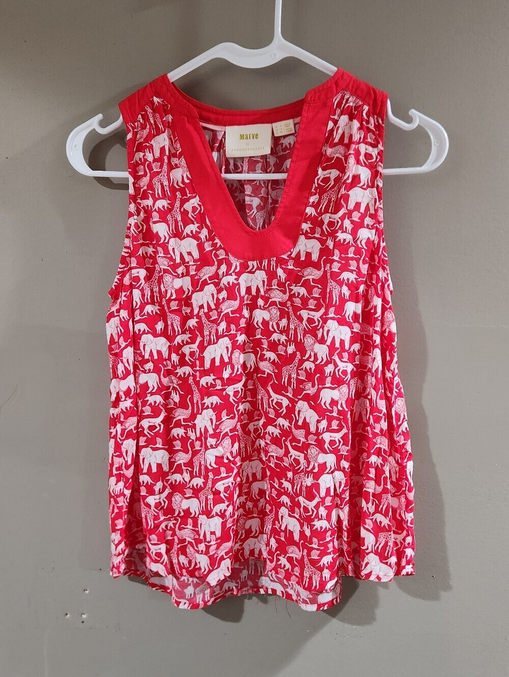 Maeve Anthropologie Top Women 4 Red Safari Zoo Animal Print Lion Giraffe Meerkat